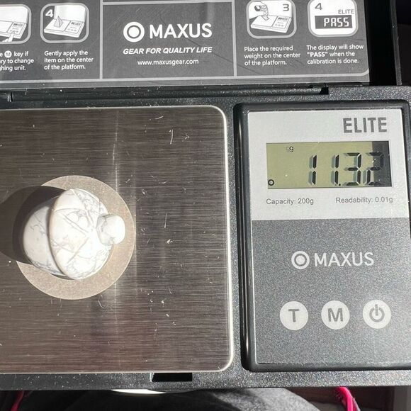 Howlite Crystal Acorn‎ Carving - Picture 11 of 12